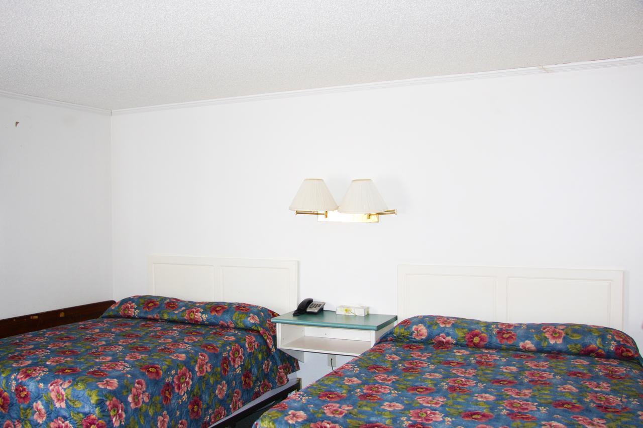 Springs Motor Inn Wainwright 外观 照片