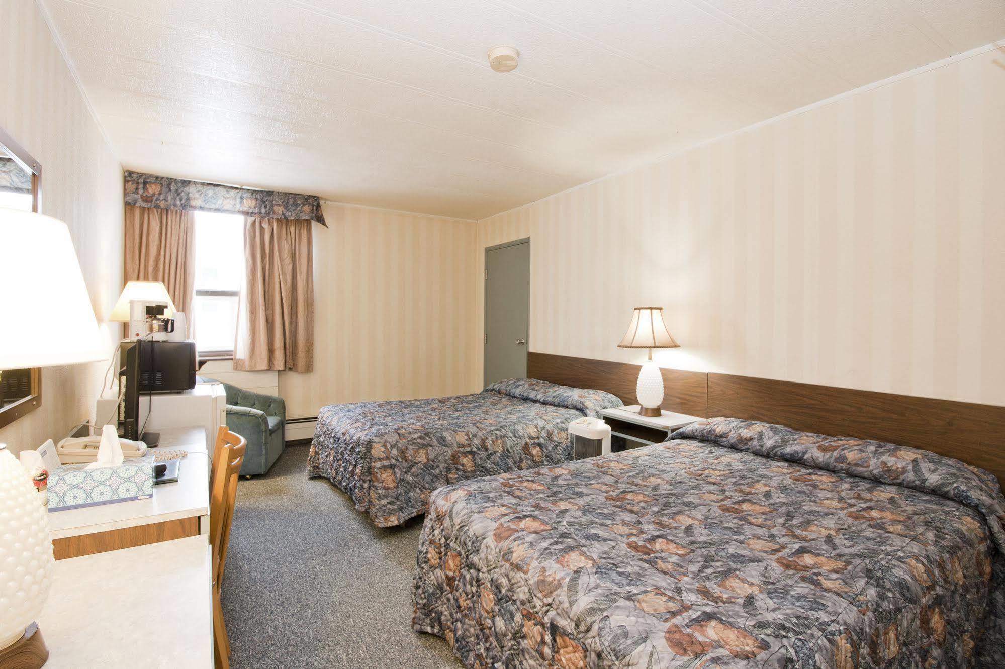 Springs Motor Inn Wainwright 外观 照片